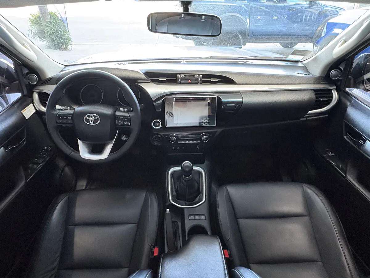 
								Toyota Hilux Pick-Up 2.8 Cd Srv 177cv 4×4 full									