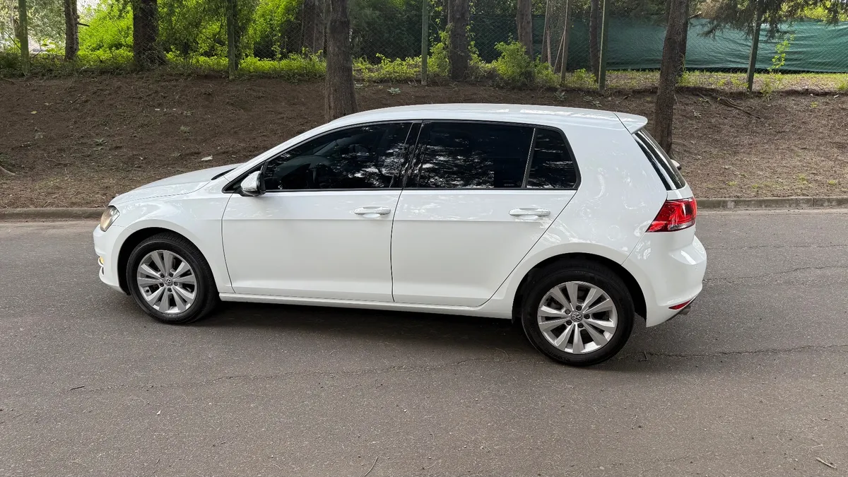 
								Volkswagen Golf 1.4 Comfortline Tsi Dsg full									
