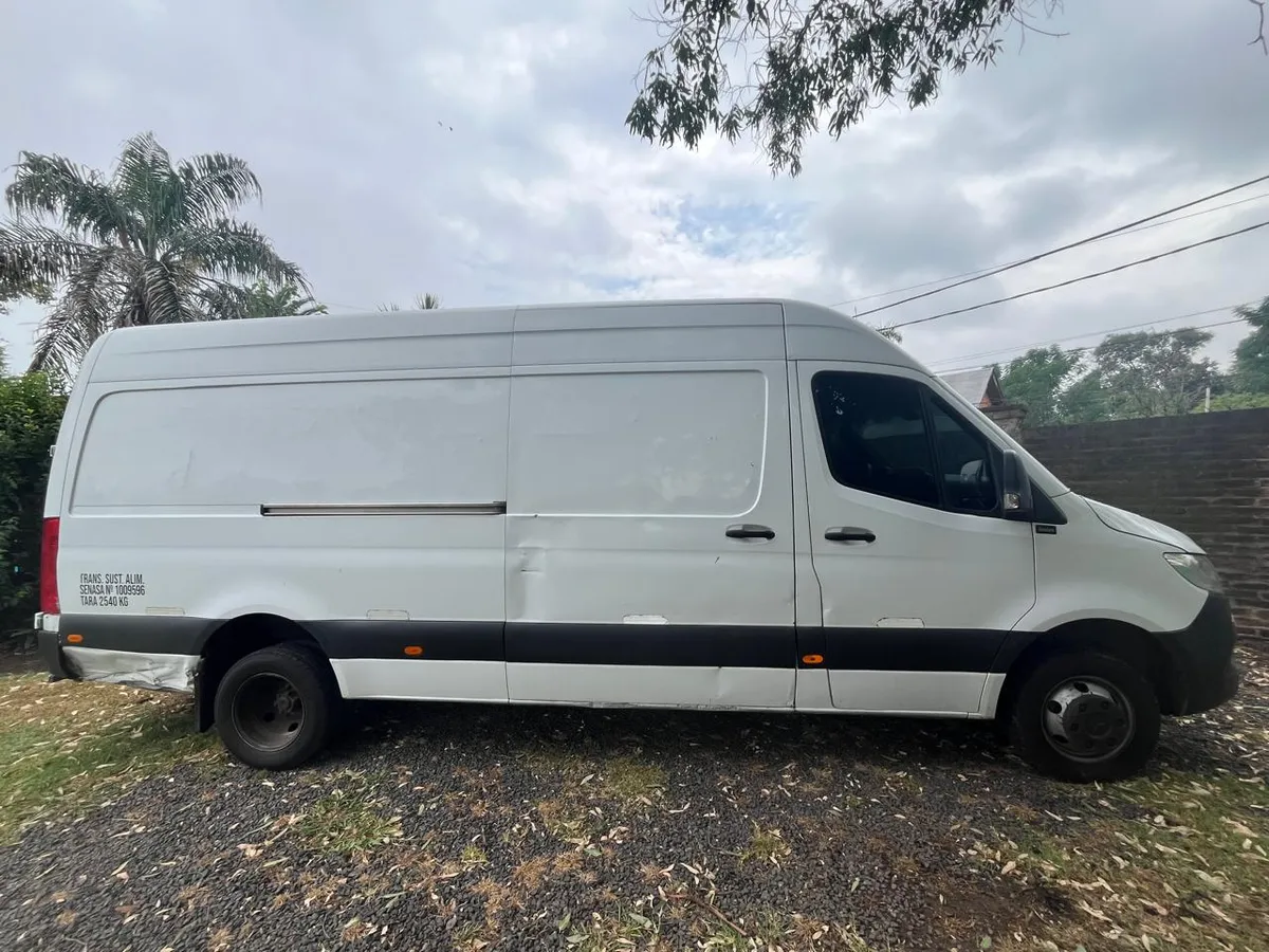 
								Mercedes-Benz Sprinter 516 Cdi Furgón 4325 Te V2 full									