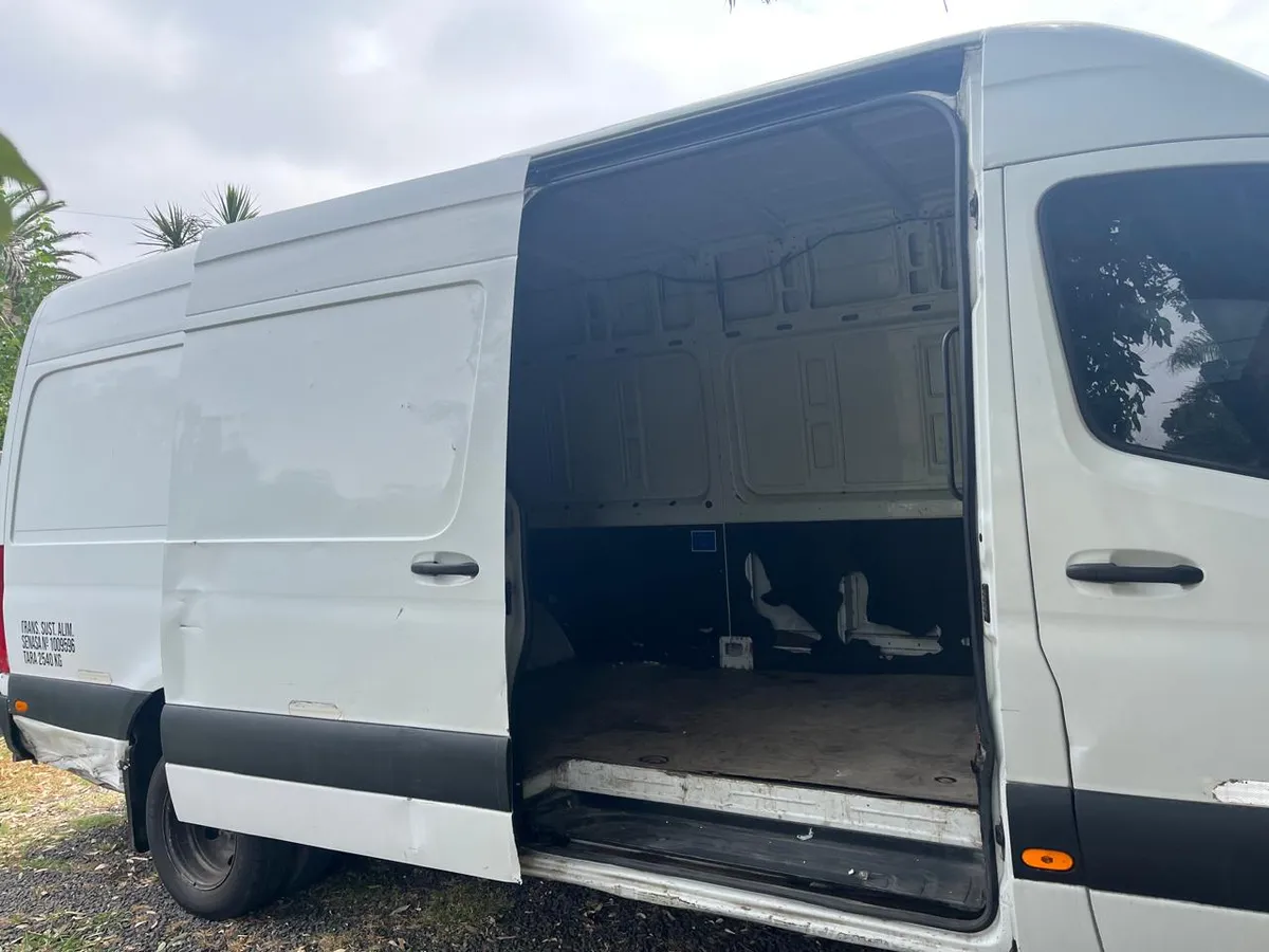 
								Mercedes-Benz Sprinter 516 Cdi Furgón 4325 Te V2 full									