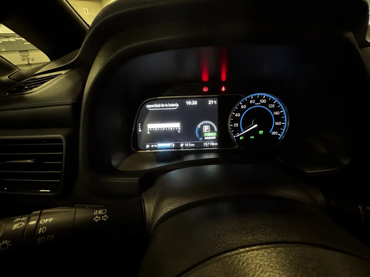 
								Nissan Leaf 0.0 Exclusive full									