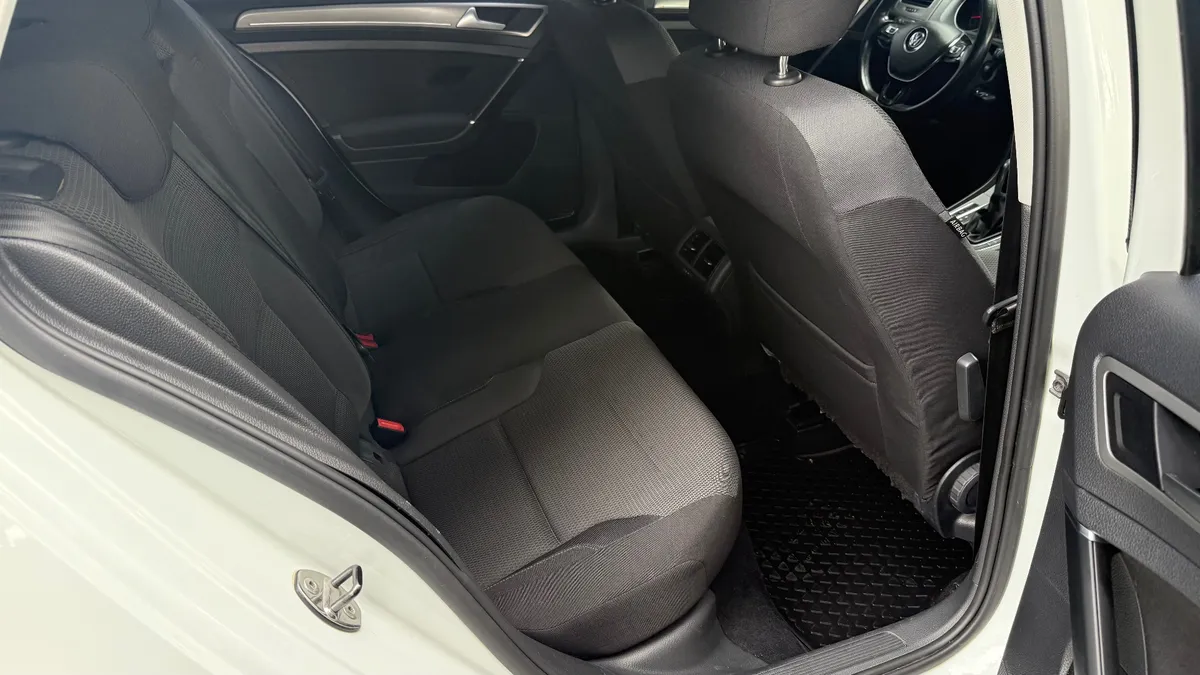 
								Volkswagen Golf 1.4 Comfortline Tsi Dsg full									