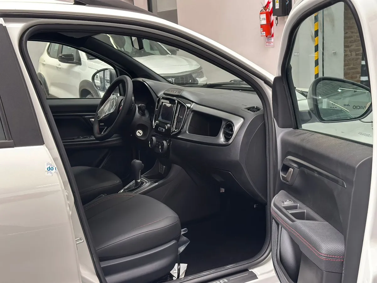 
								Fiat Strada 1.0 Ultra T200 Cvt full									